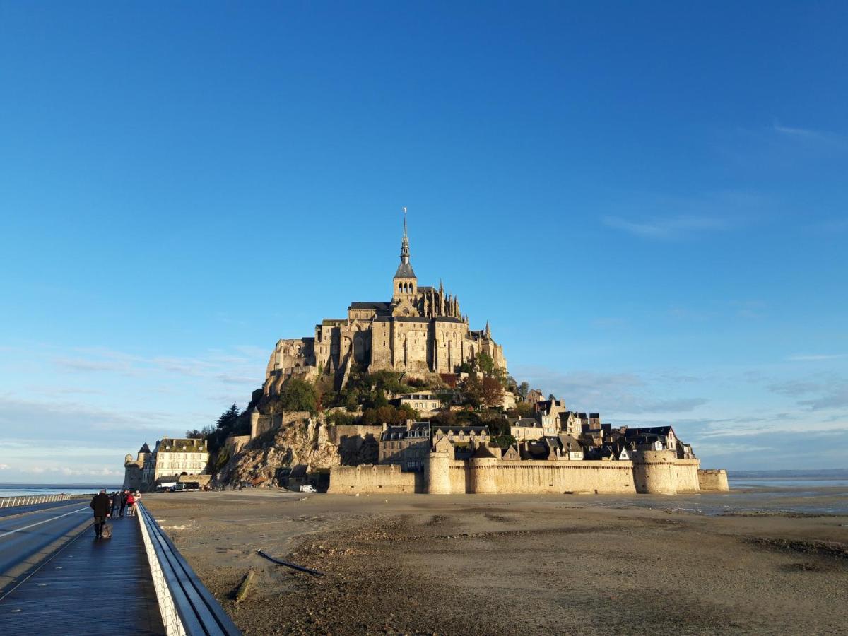 Charmante Maison De Pecheur En Baie Du Mont Saint Michel Genêts Exteriör bild
